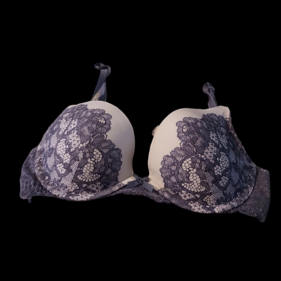 Victoria secret 32C Dream Angel silver lace over cream - Picture 13 of 15